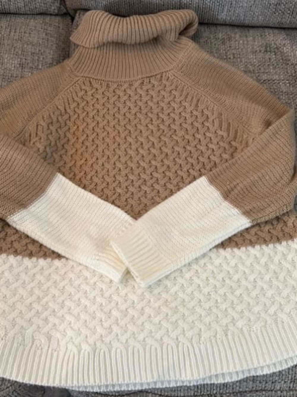Turtleneck Colorblock Cable Knit Sweater - Beige & Cream